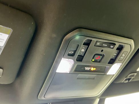 Used 2024 Toyota Sequoia Capstone AWD/4WD image 20