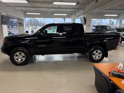 Used 2013 Toyota Tacoma 4x4 Double Cab image 12