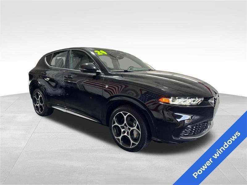 Used 2024 Alfa Romeo Tonale Ti AWD/4WD image 3