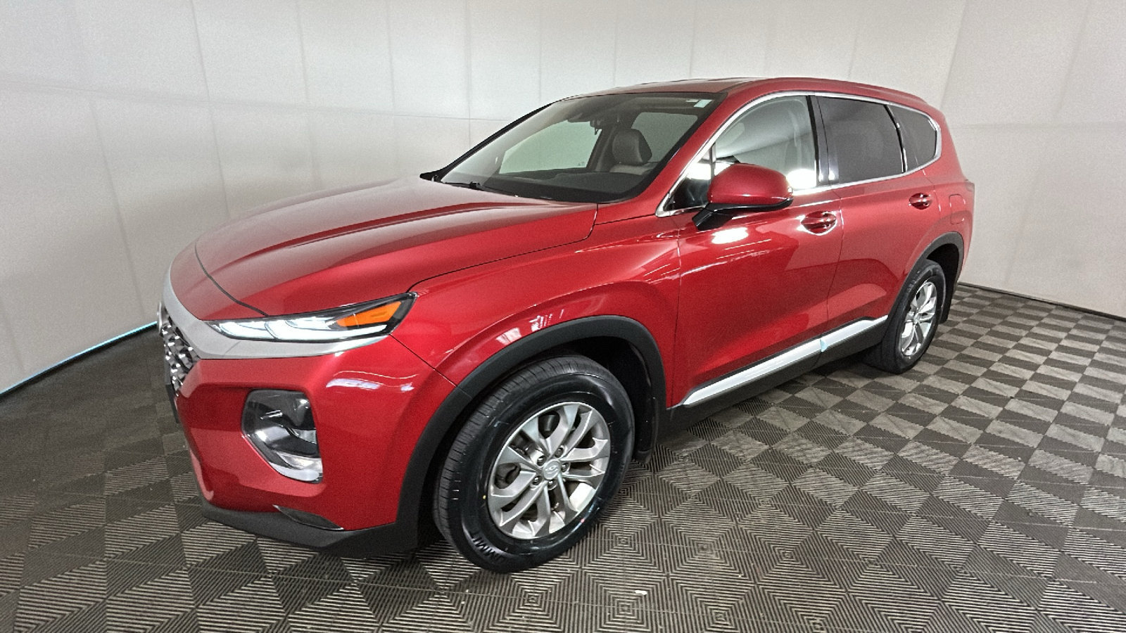 Used 2019 Hyundai Santa Fe SEL FWD image 8