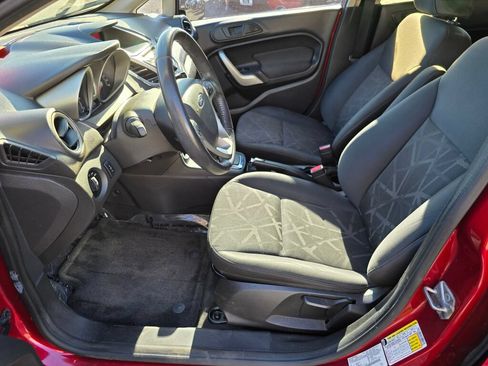 Used 2013 Ford Fiesta SE FWD image 21