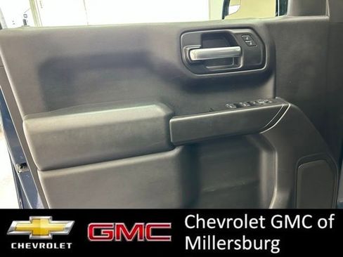 Used 2019 Chevrolet Silverado 1500 Custom Trail Boss w/ Custom Convenience Package AWD/4WD image 14