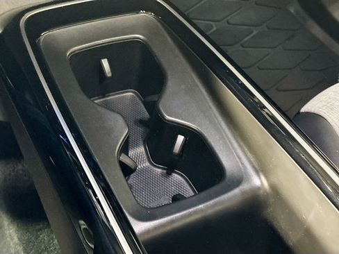 Certified 2023 Volkswagen ID.4 Pro image 16