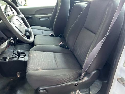 Used 2012 Chevrolet Silverado 2500 W/T w/ Snow Plow Prep Package AWD/4WD image 9
