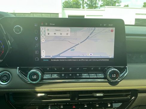 Used 2025 Chevrolet Colorado ZR2 w/ Technology Package AWD/4WD image 26