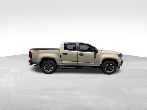 Used 2022 Chevrolet Colorado Z71 AWD/4WD image 10
