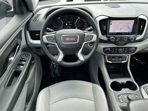 Used 2024 GMC Terrain SLT w/ Infotainment Package II AWD/4WD image 9