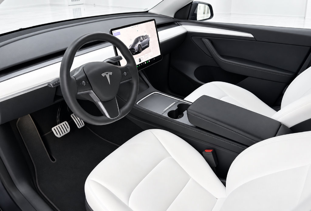 Used 2023 Tesla Model Y Performance AWD/4WD image 23