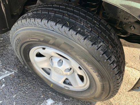 Used 2023 Toyota Tacoma SR image 10