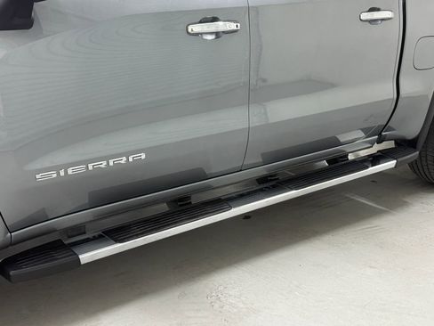 Used 2019 GMC Sierra 1500 SLT image 39