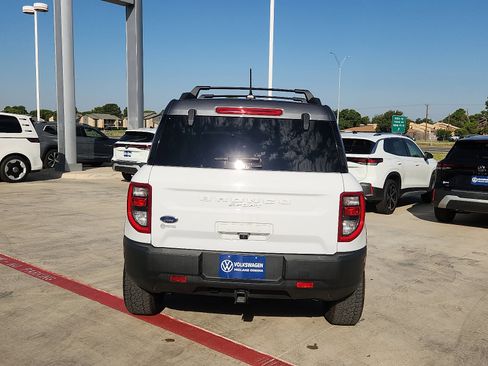 Used 2023 Ford Bronco Sport Badlands image 6