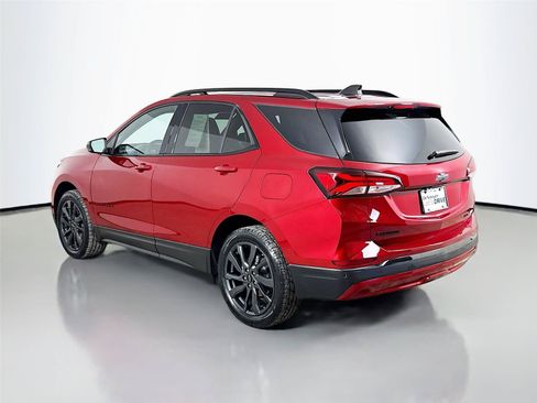 Used 2023 Chevrolet Equinox RS AWD/4WD image 7