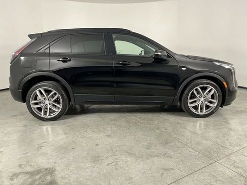 Certified 2023 Cadillac XT4 Sport FWD image 9