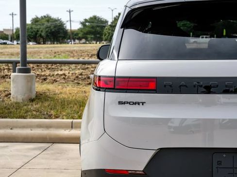 New 2026 Land Rover Range Rover Sport SE AWD/4WD image 65