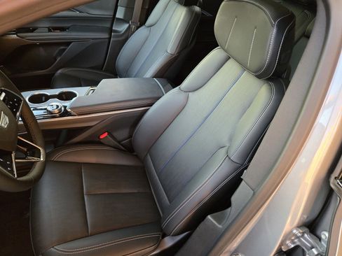 New 2025 Cadillac Lyriq Sport image 9