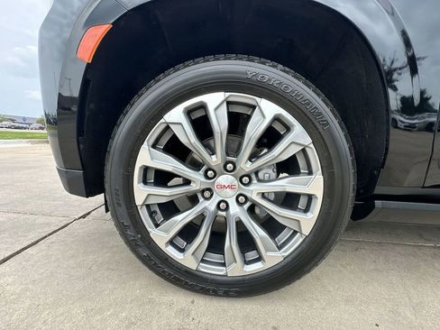 Certified 2021 GMC Yukon Denali w/ Denali Ultimate Package image 35