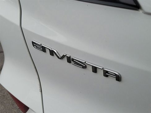 Used 2025 Buick Envista Preferred image 8