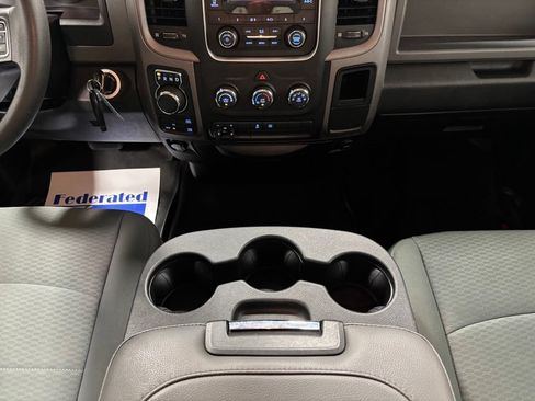 Used 2018 RAM 1500 Express AWD/4WD image 29