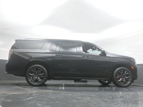Used 2024 Chevrolet Suburban RST w/ Sport Performance Package AWD/4WD image 54
