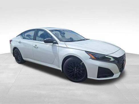 New 2026 Nissan Altima 2.5 SV w/ SV Special Edition Package FWD image 1