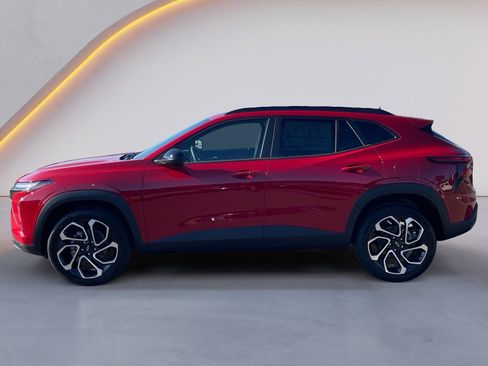 New 2026 Chevrolet Trax RS w/ Driver Confidence Package FWD image 6