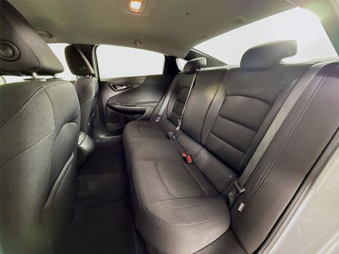 Used 2021 Chevrolet Malibu LS image 22