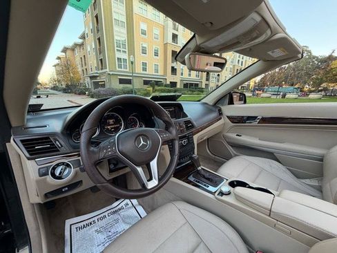 Used 2013 Mercedes-Benz E 550 Cabriolet image 32