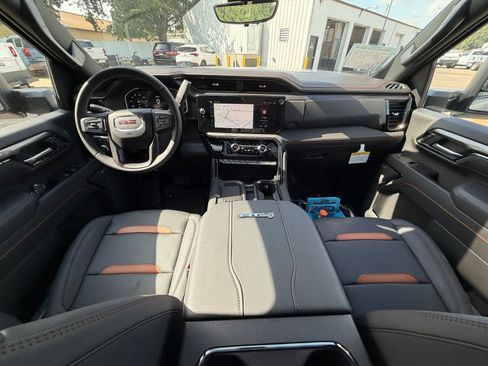 New 2026 GMC Sierra 2500 AT4 w/ AT4 Premium Plus Package AWD/4WD image 27