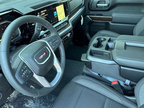 New 2026 GMC Sierra 2500 SLE w/ Max Trailering Package AWD/4WD image 10