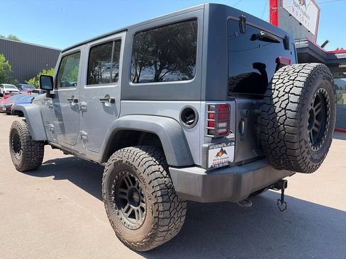 Used 2017 Jeep Wrangler Unlimited Sport w/ Max Tow Package AWD/4WD image 5