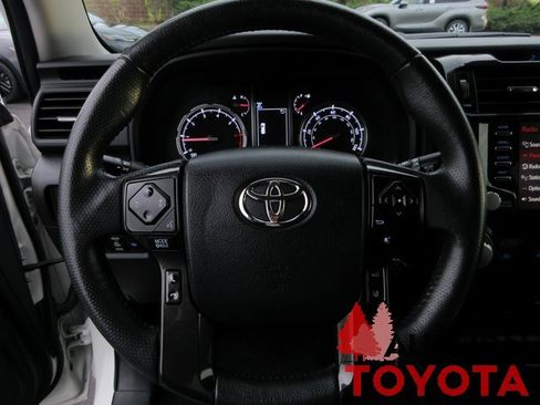 Certified 2022 Toyota 4Runner TRD Off-Road Premium image 16