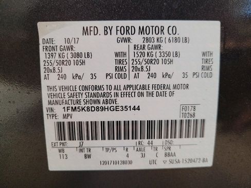 Used 2017 Ford Explorer XLT w/ Equipment Group 202A AWD/4WD image 33