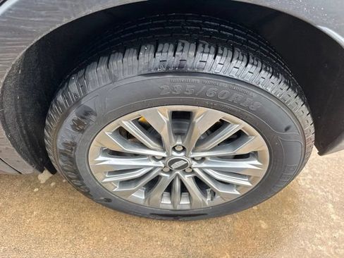 Used 2025 Cadillac XT4 Premium Luxury FWD image 54