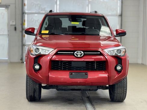 Used 2022 Toyota 4Runner SR5 image 2