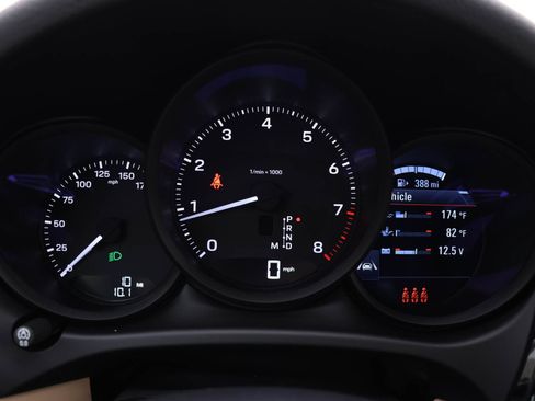 Used 2026 Porsche Macan image 12