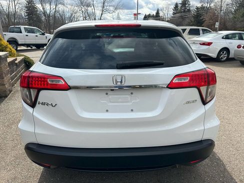 Used 2021 Honda HR-V LX image 5