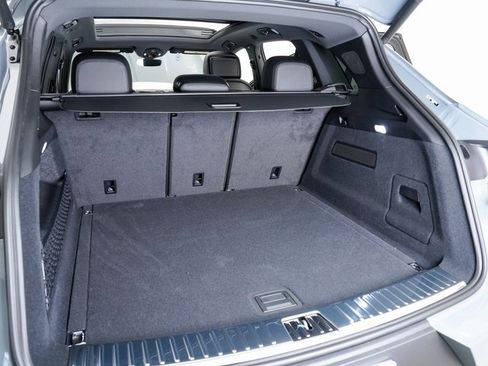 Used 2025 Porsche Cayenne image 27