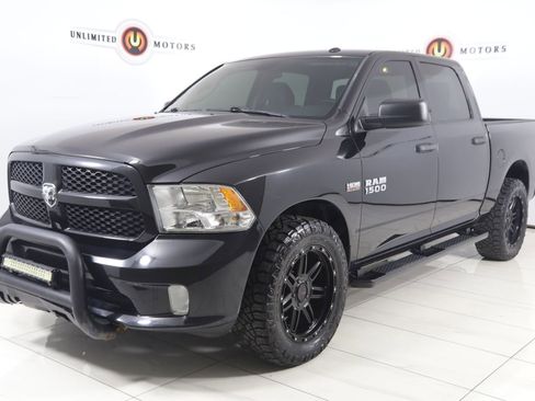 Used 2017 RAM 1500 Express w/ Express Value Package AWD/4WD image 5