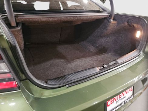 Used 2018 Dodge Charger SXT image 20