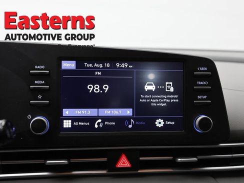 Used 2023 Hyundai Elantra SE w/ Cargo Package FWD image 19