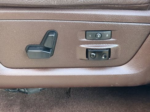 Used 2018 RAM 2500 Longhorn w/ Longhorn Southfork Package image 28