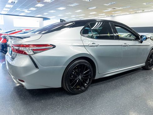 Used 2021 Toyota Camry XSE FWD image 5