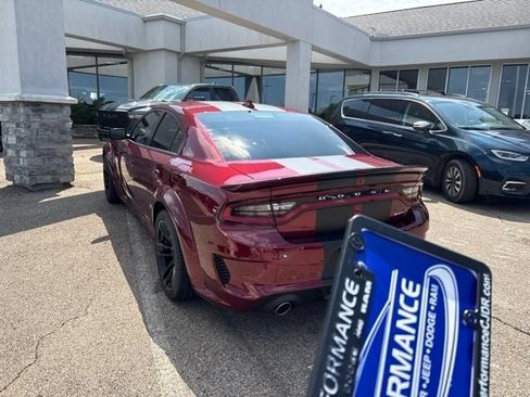 Used 2021 Dodge Charger SRT Hellcat w/ Harman/Kardon Audio Group RWD image 8