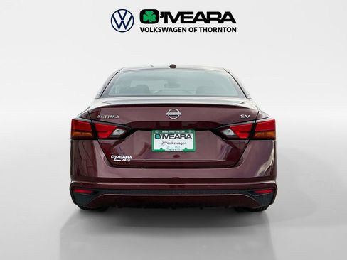 Used 2024 Nissan Altima 2.5 SV image 4