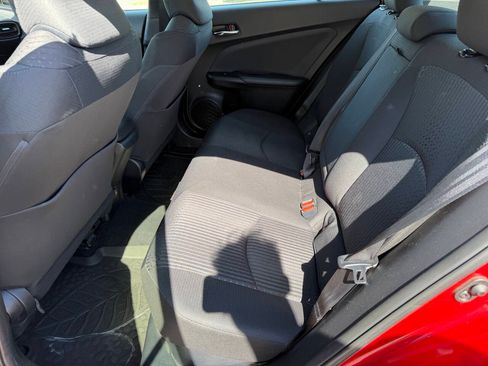 Used 2016 Toyota Prius Two FWD image 16