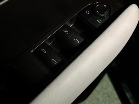 Used 2024 GMC Canyon AT4X image 14