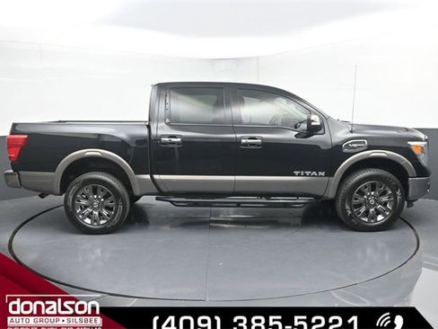 Used 2017 Nissan Titan Platinum Reserve image 2