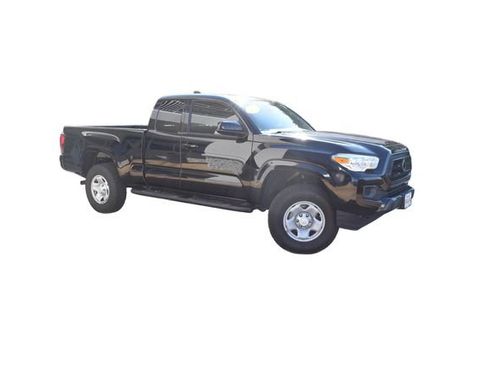 Used 2022 Toyota Tacoma SR image 2