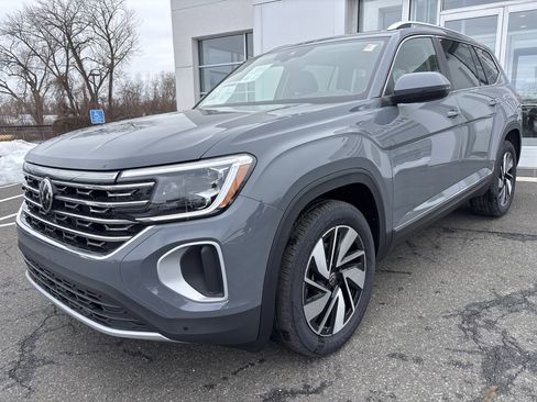 New 2026 Volkswagen Atlas SEL image 2