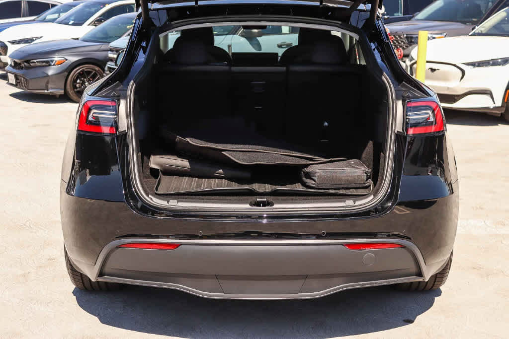 Used 2022 Tesla Model Y Performance AWD/4WD image 27